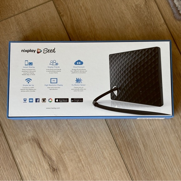 Nixplay Seed Wifi Cloud Frame 7" Blue NIB NEW - Picture 5 of 7